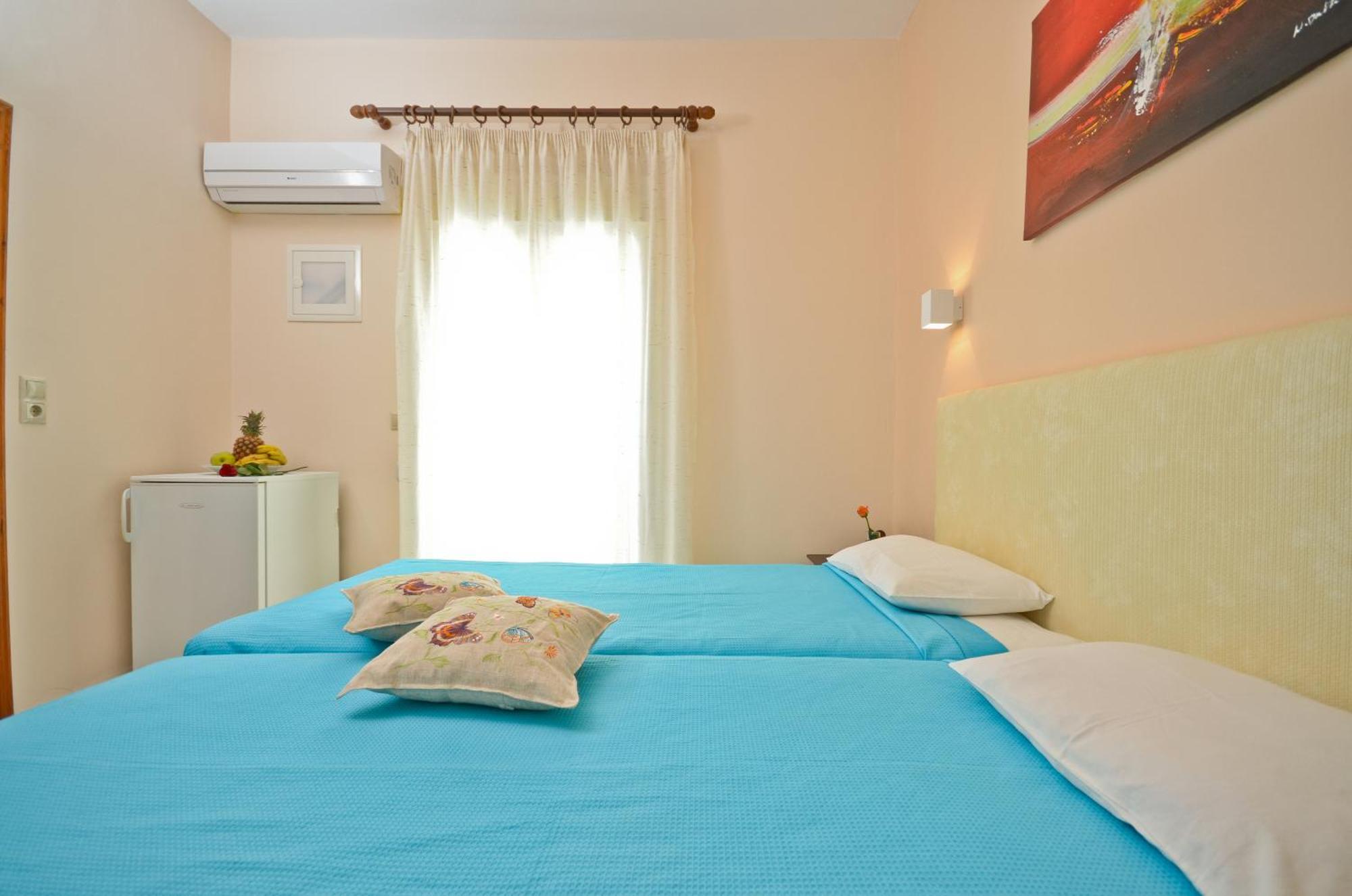 Margo Studios Naxos City Exteriör bild
