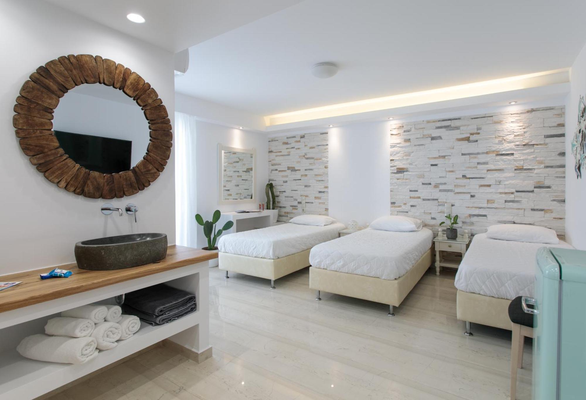 Margo Studios Naxos City Rum bild