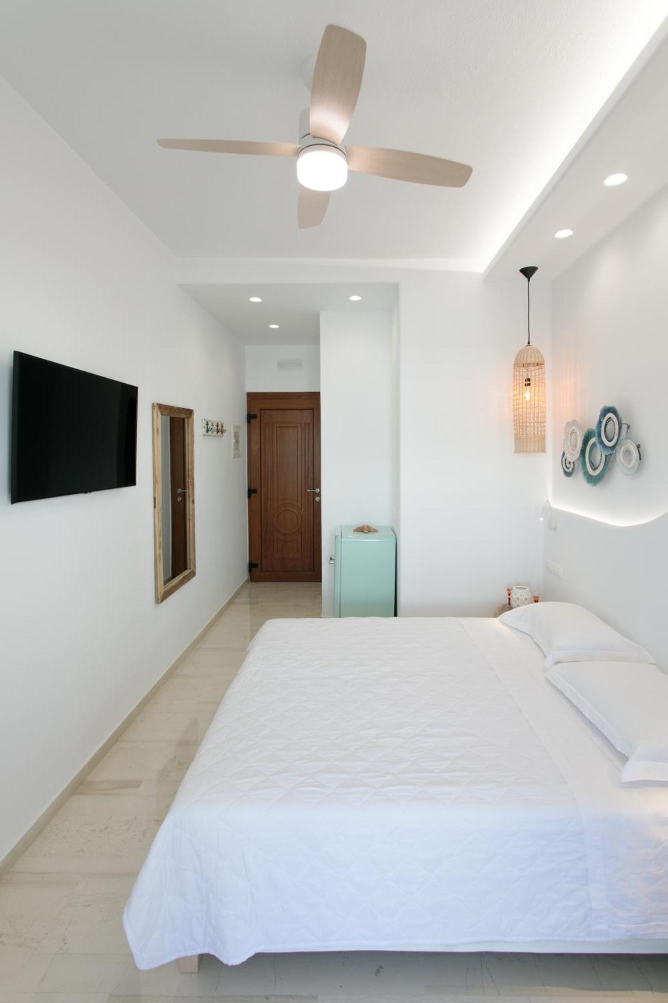 Margo Studios Naxos City Exteriör bild
